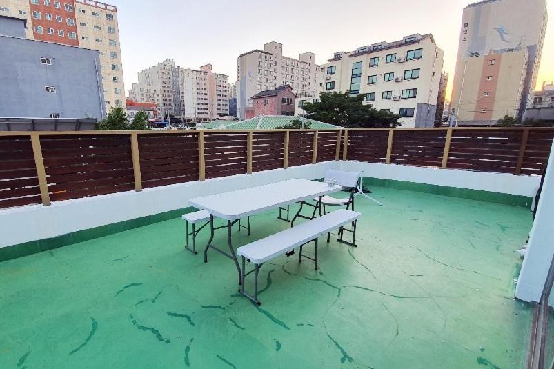 Togŭnnae Jeju Guesthouse מראה חיצוני תמונה