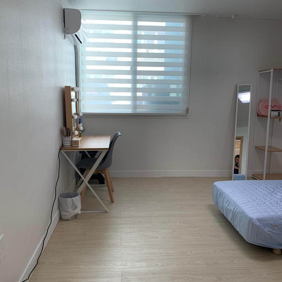 Togŭnnae Jeju Guesthouse מראה חיצוני תמונה